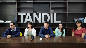 Este jueves, en la Confraternidad, se estrena la obra "Loco Suelto"
